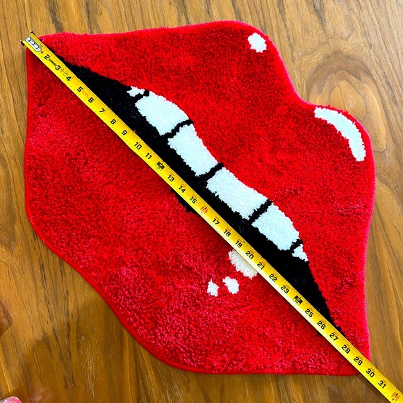 2 PC Red Bath Rugs - Picture 3 of 5